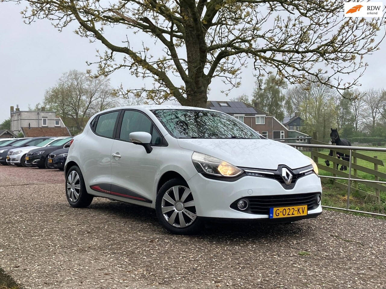 Renault Clio - 1.5 dCi ECO Expression | Cruise + Airco nu € 4.250,-!!! - AutoWereld.nl