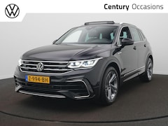 Volkswagen Tiguan - 1.5 TSI 150Pk Automaat R-Line Business / Panodak / Elek. Trekhaak / Camera