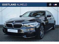 BMW 5-serie - 520i High Executive M Sport Automaat / Schuif-kanteldak / Trekhaak / Adaptieve LED / M Spo