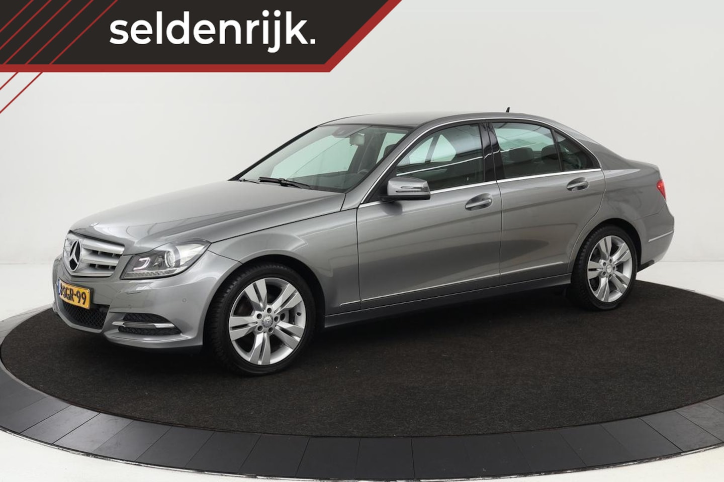 Mercedes-Benz C-klasse - 180 Avantgarde | 61.000km NAP | Trekhaak | Half leder | Xenon | Navigatie | Park Assist | - AutoWereld.nl