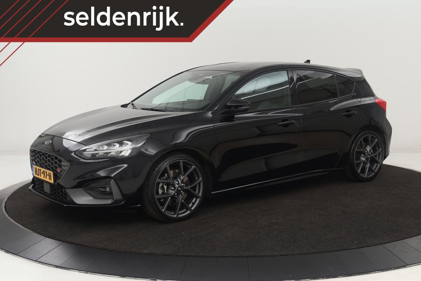 Ford Focus - 2.3 EcoBoost ST-3 | Stoel & stuurverwarming | B&O Sound | Recaro Sportstoelen | Carplay | - AutoWereld.nl