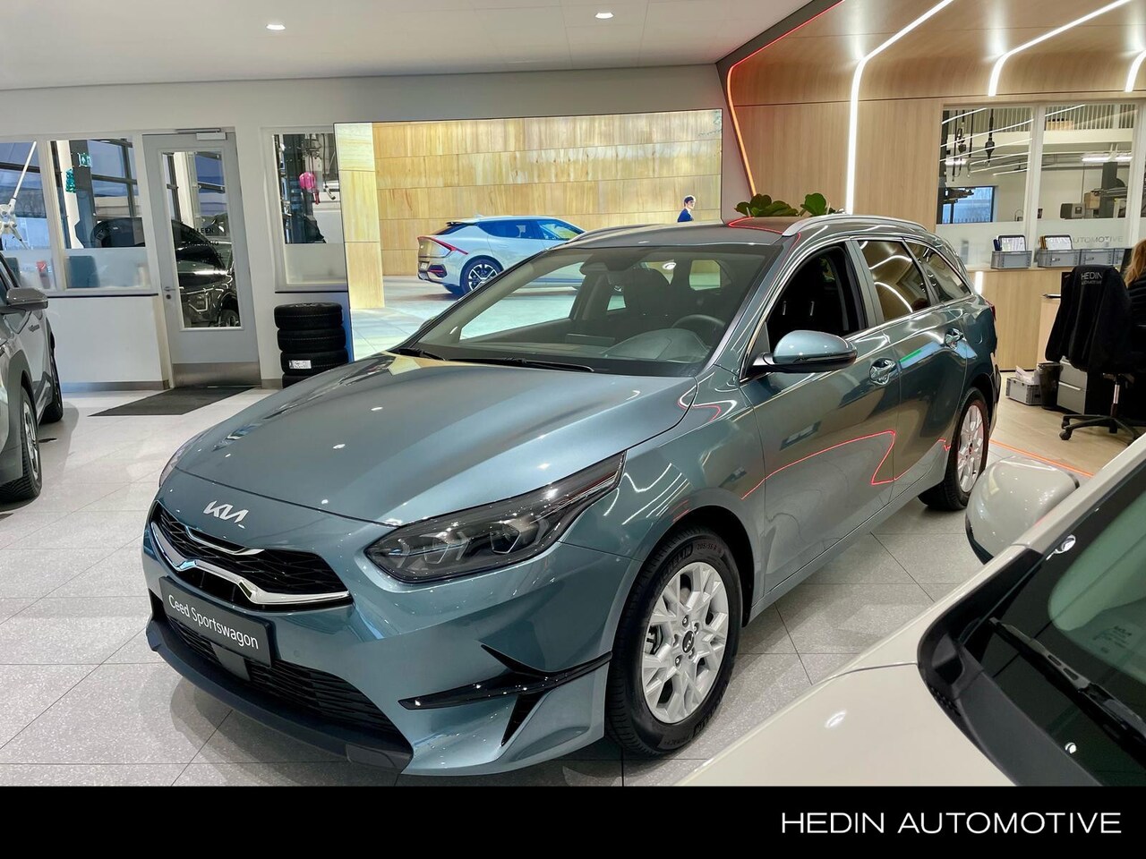 Kia Cee'd Sportswagon - Ceed 1.5 Turbo DynamicPlusLine | incl Particuliere inruilpremie! | LED | Navi | Lichtmetaa - AutoWereld.nl