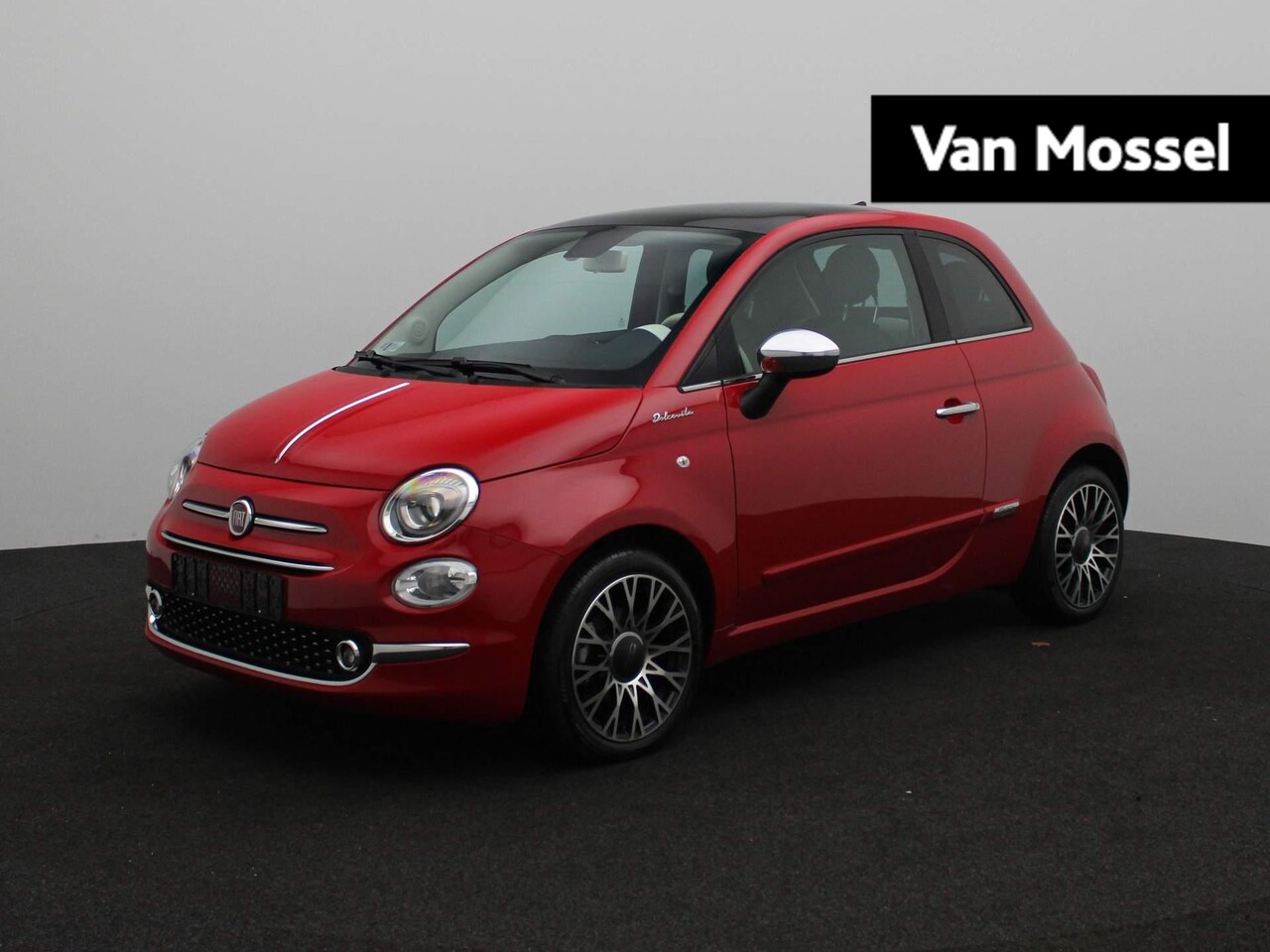 Fiat 500 - 1.0 Hybrid Dolcevita | Panoramadak | Apple CarPlay | Climate Control | Parkeersensoren | 1 - AutoWereld.nl