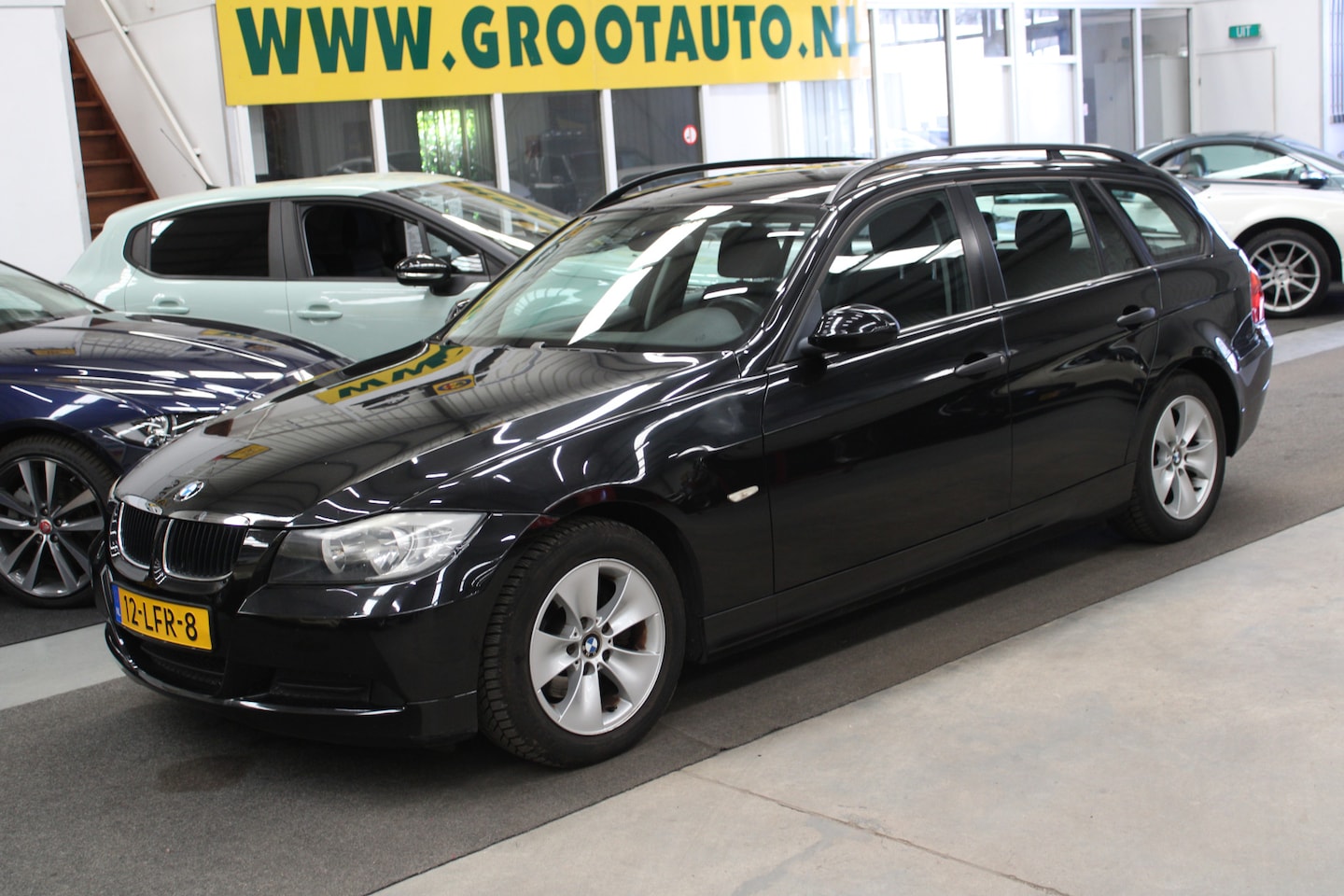 BMW 3-serie Touring - 318i Airco, Cruise control, Stuurbekrachtiging - AutoWereld.nl