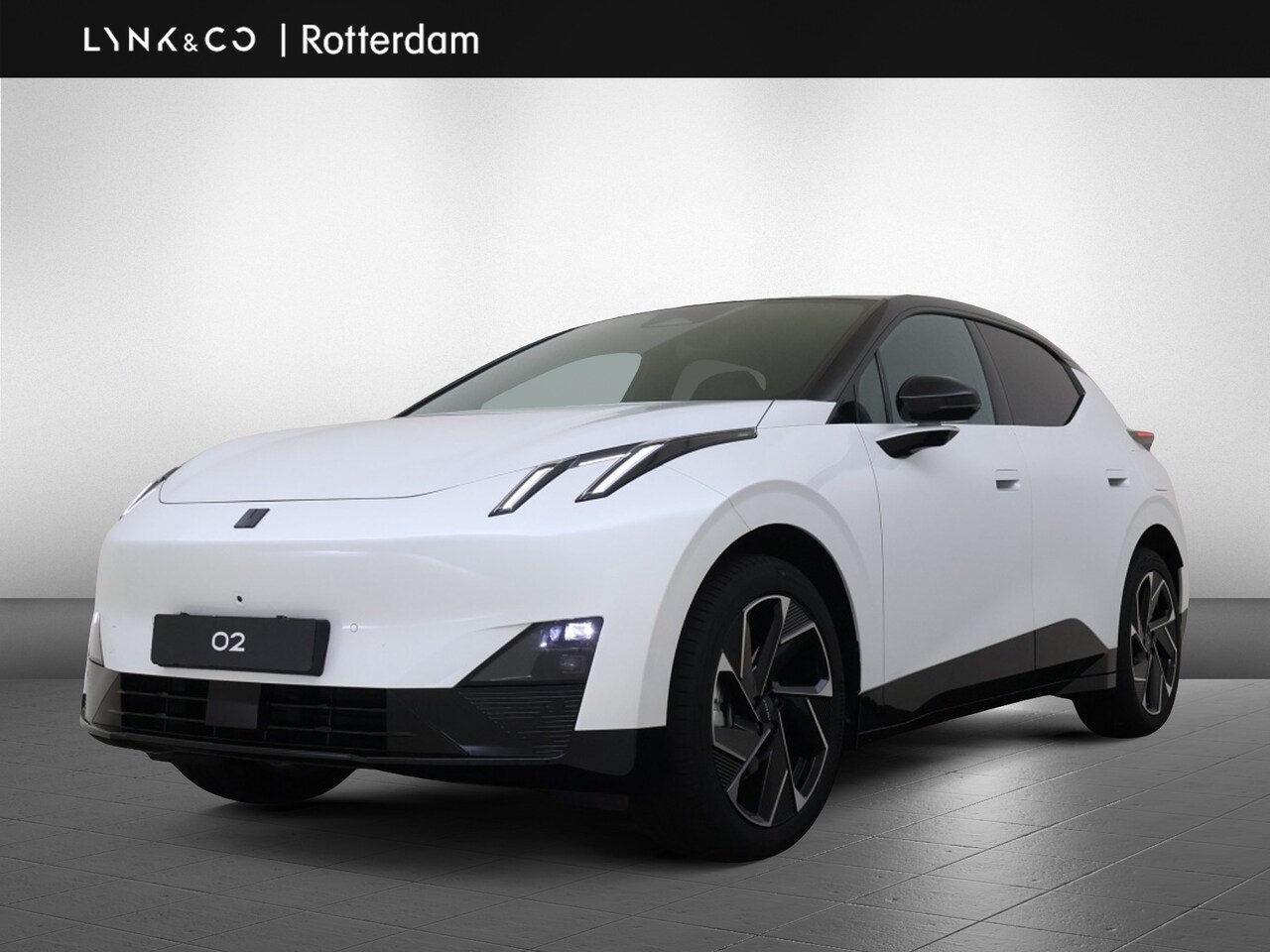 Lynk & Co 02 - | MORE | NIEUW TE BESTELLEN | Panoramadak | 360° Camera - AutoWereld.nl