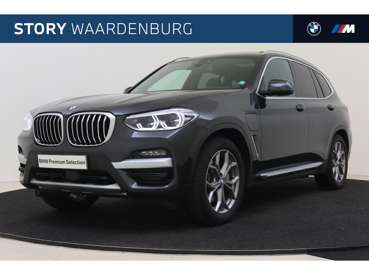 BMW X3 - xDrive30e High Executive xLine Automaat / Panoramadak / Sportstoelen / Adaptieve LED / Act - AutoWereld.nl