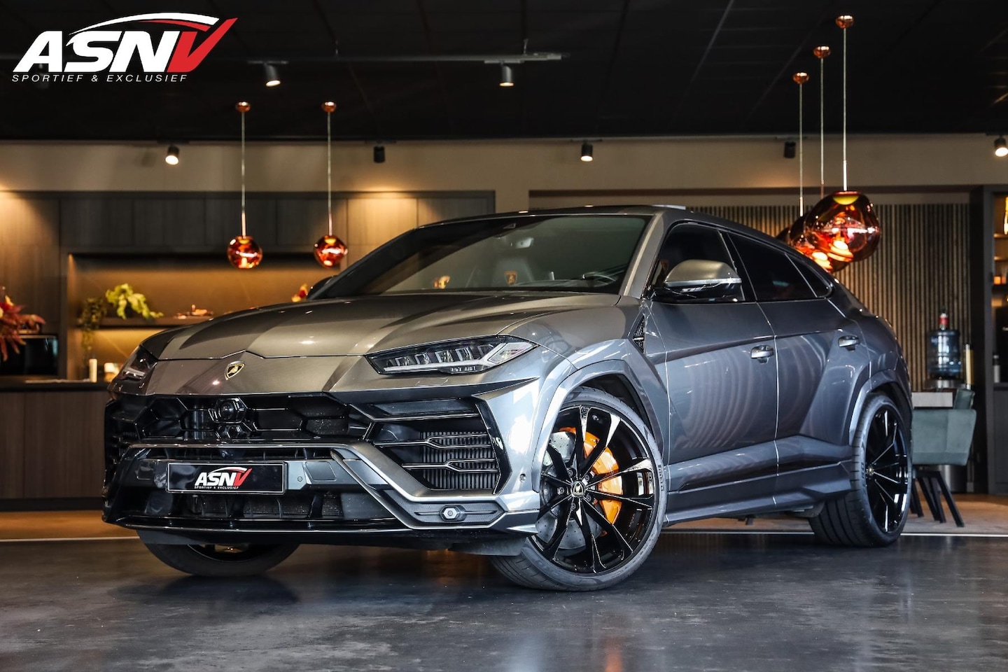 Lamborghini Urus - 4.0 V8 4.0 V8, 650 PK, Full/ADAS, Keramiek, Black/Optiek, B&O, Head/Up, 360/Camera, Massage/Venti - AutoWereld.nl