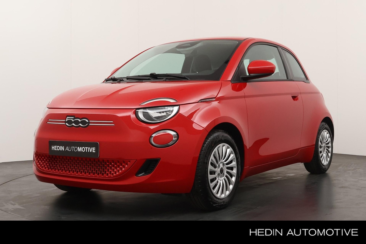 Fiat 500e - 42 kWh 118pk Hatchback | Apple Carplay/Android Auto | Camera | ECC | Cruise control | - AutoWereld.nl