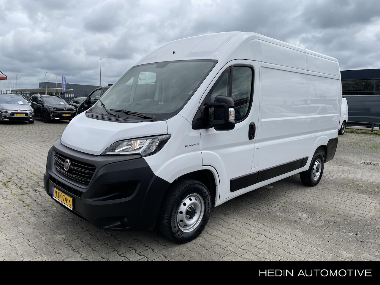 Fiat Ducato - 30 2.3 MultiJet L2H2 | Cruise Control | Camera | Trekhaak | Navigatie | 3 zits | Euro 6 - AutoWereld.nl