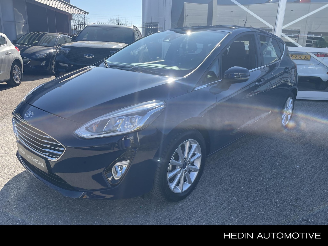 Ford Fiesta - 1.0 EcoBoost Titanium Automaat | Trekhaak | Carplay | Automaat | Led | Pdc | - AutoWereld.nl