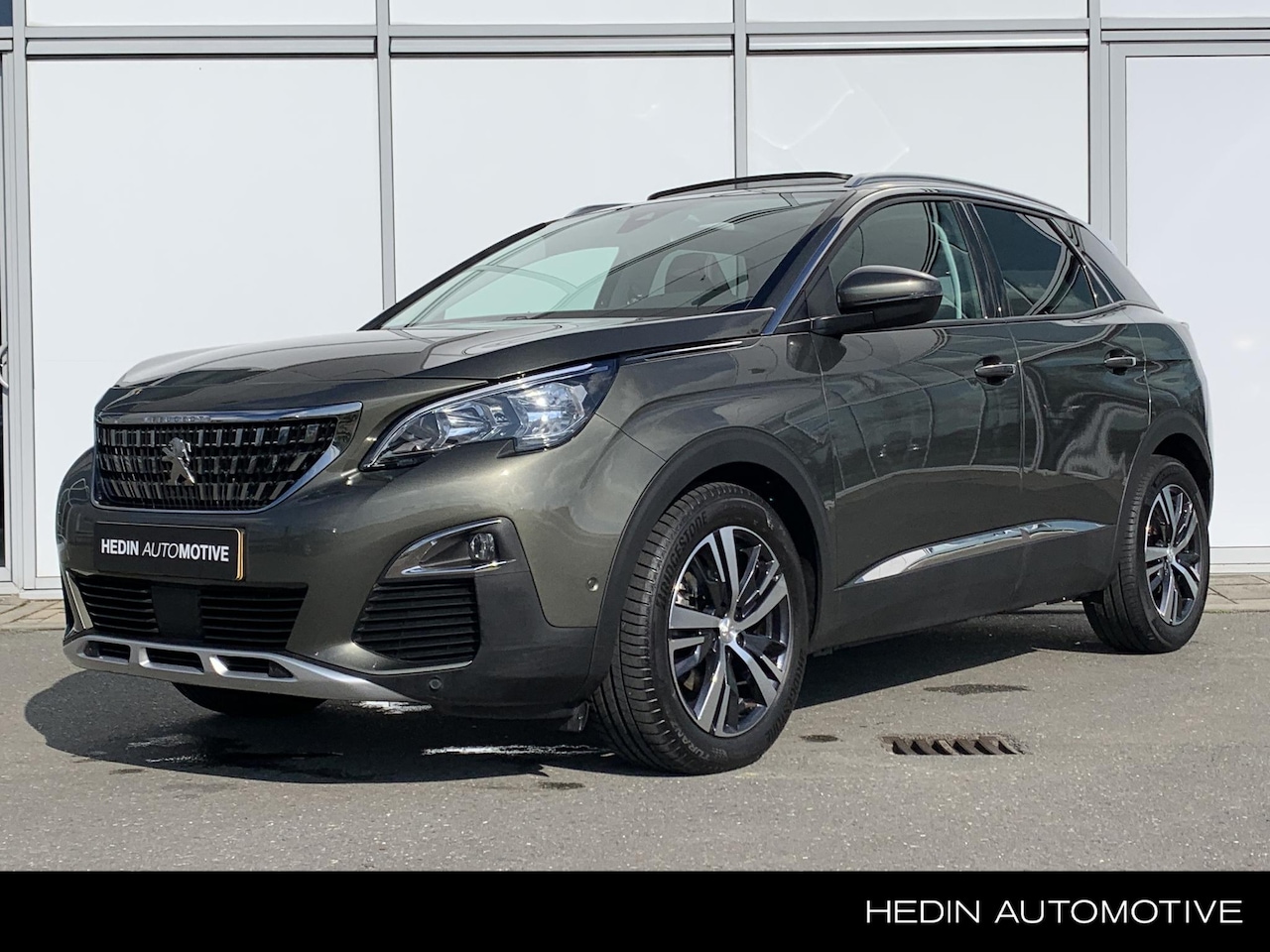 Peugeot 3008 - 130PK Premium | Panoramadak | Navigatie |  Elektrische stoelen met geheugenfunctie en verw - AutoWereld.nl