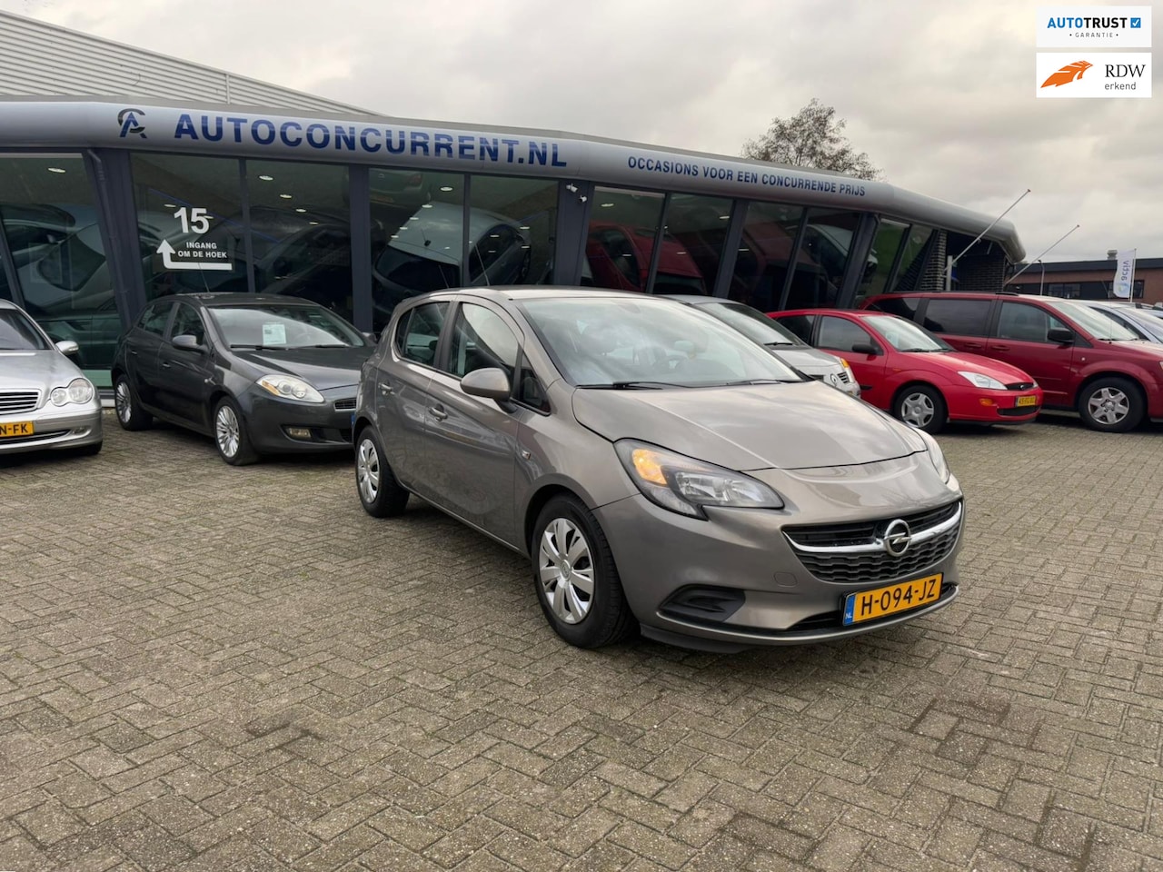 Opel Corsa - 1.2 1.2, PDC, Airco, NW Model, Nieuwe APK, Inruil mogelijk. - AutoWereld.nl