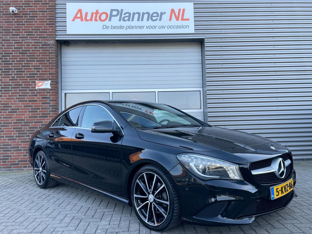 Mercedes-Benz CLA-Klasse - 180 Urban! Cruise! Navi! PDC! - AutoWereld.nl