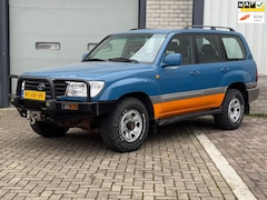 Toyota Land Cruiser 100 - LandCruiser 4.2 VX Standard Roof Window Van *ALLEEN EXPORT