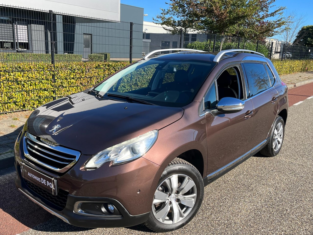 Peugeot 2008 - 1.6 VTi Allure Navi Cruise/Climate-control - AutoWereld.nl
