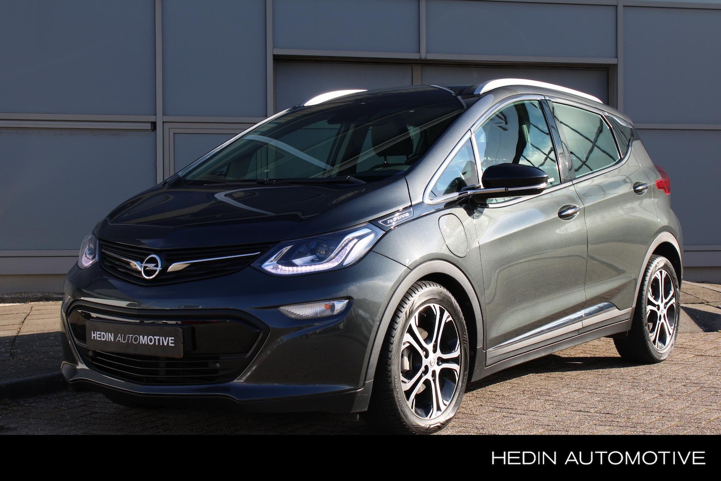 Opel Ampera-e - Business Executive 60 kWh | Leder | Parkpilot & Camera | 17 inch LMV | Nieuwe All Season b - AutoWereld.nl