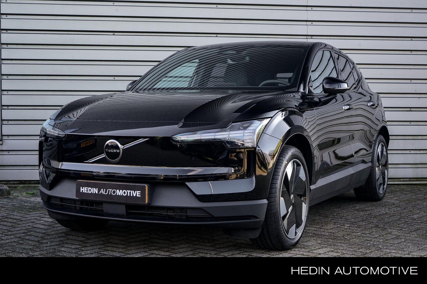 Volvo EX30 - Single Motor Extended Range Ultra 69 kWh | Mist interieur | Extra getint glas - AutoWereld.nl