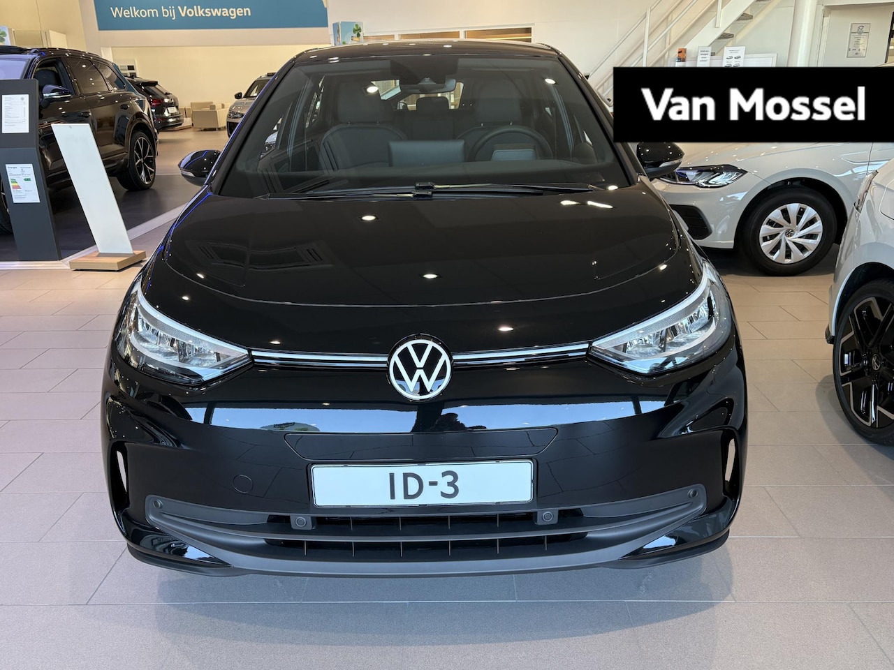 Volkswagen ID.3 - Pure Oranje Edition 52 kWh | Stoelverwarming | Steunhaak | Android Auto | Apple Carplay | - AutoWereld.nl