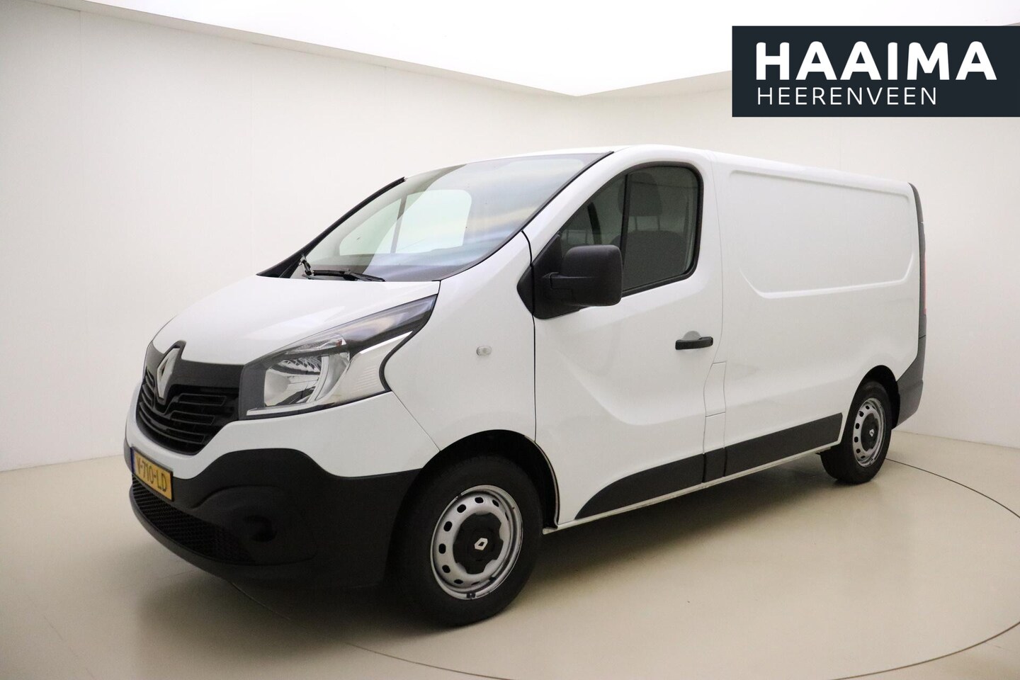 Renault Trafic - 1.6 dCi 95pk T27 L1H1 Comfort | 3 Zitplaatsen | Airco | Bluetooth  | Cruise Control | Park - AutoWereld.nl