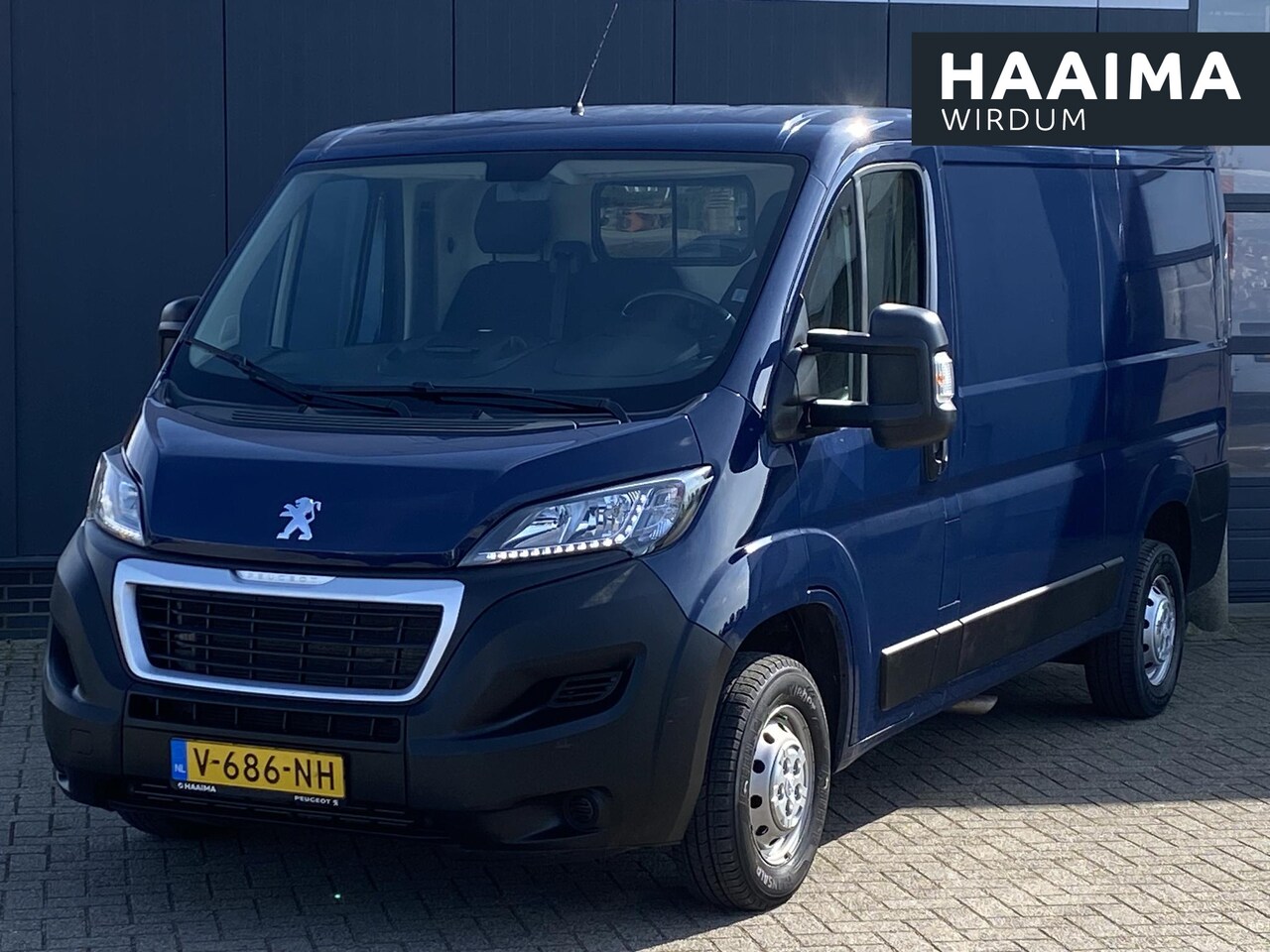 Peugeot Boxer - 333 2.0 BlueHDI L2H1 Premium | Trekhaak | Navigatie | Standkachel | Verzwaarde vering | Ac - AutoWereld.nl