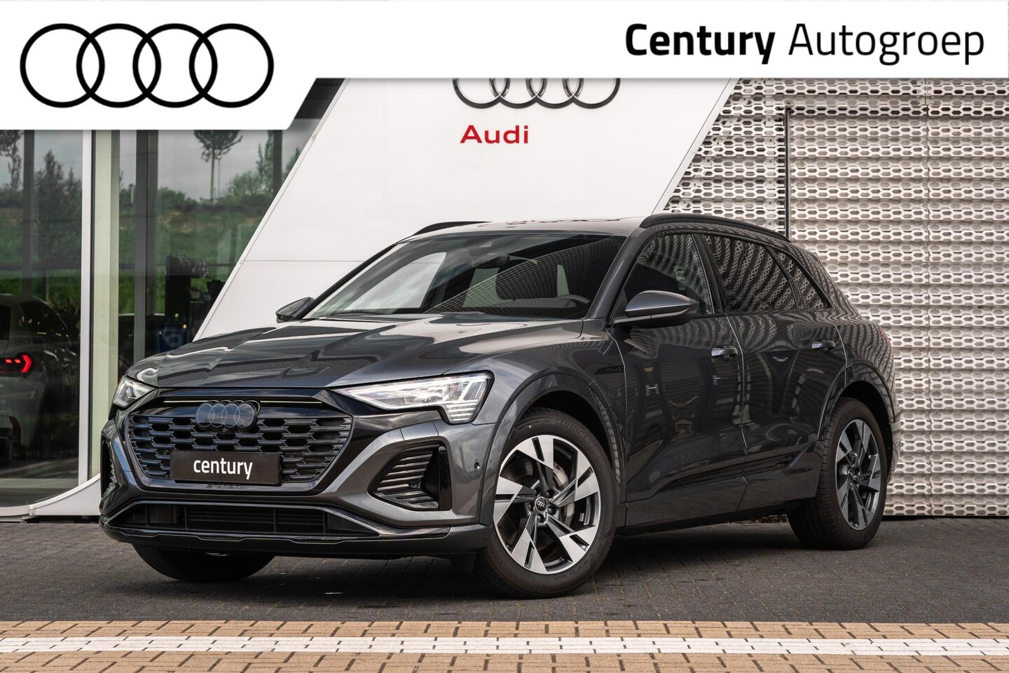 Audi Q8 e-tron - S edition 50 250kw/340pk 95Kwh SUV Elektr. aandrij Audi Q8 e-tron S Edition 50 250kw/340pk - AutoWereld.nl