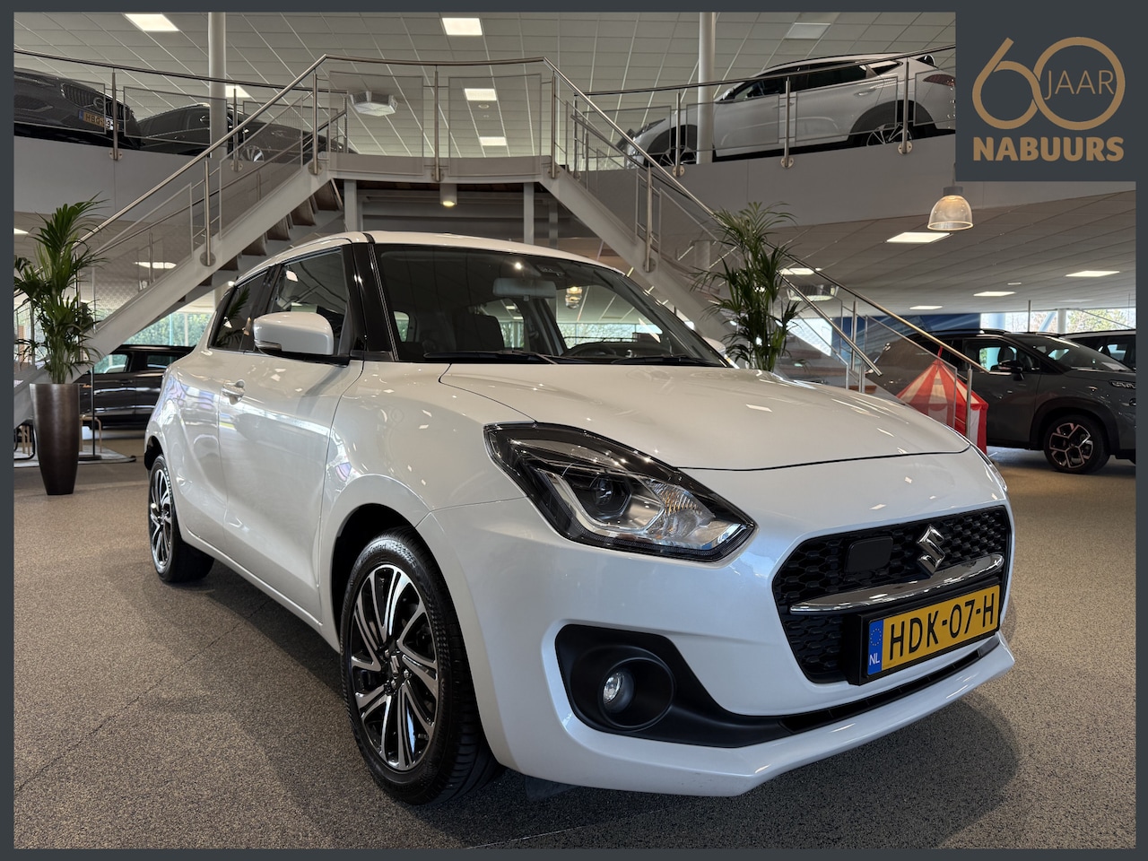 Suzuki Swift - 1.2 Style Smart Hybrid 1.2 Style Smart Hybrid, Adaptive, Camera, Clima - AutoWereld.nl