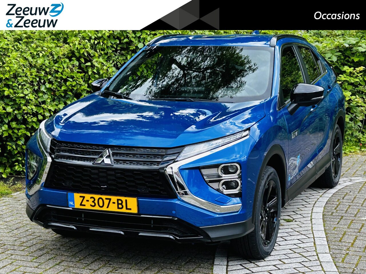 Mitsubishi Eclipse Cross - 2.4 PHEV Black Edition demo voertuig, zwarte velgen, stoelverwarming, sensoren rondom - AutoWereld.nl