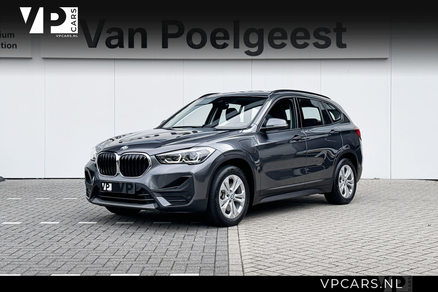 BMW X1 - xDrive25e Head Up | Leder | Navigatie Plus - AutoWereld.nl