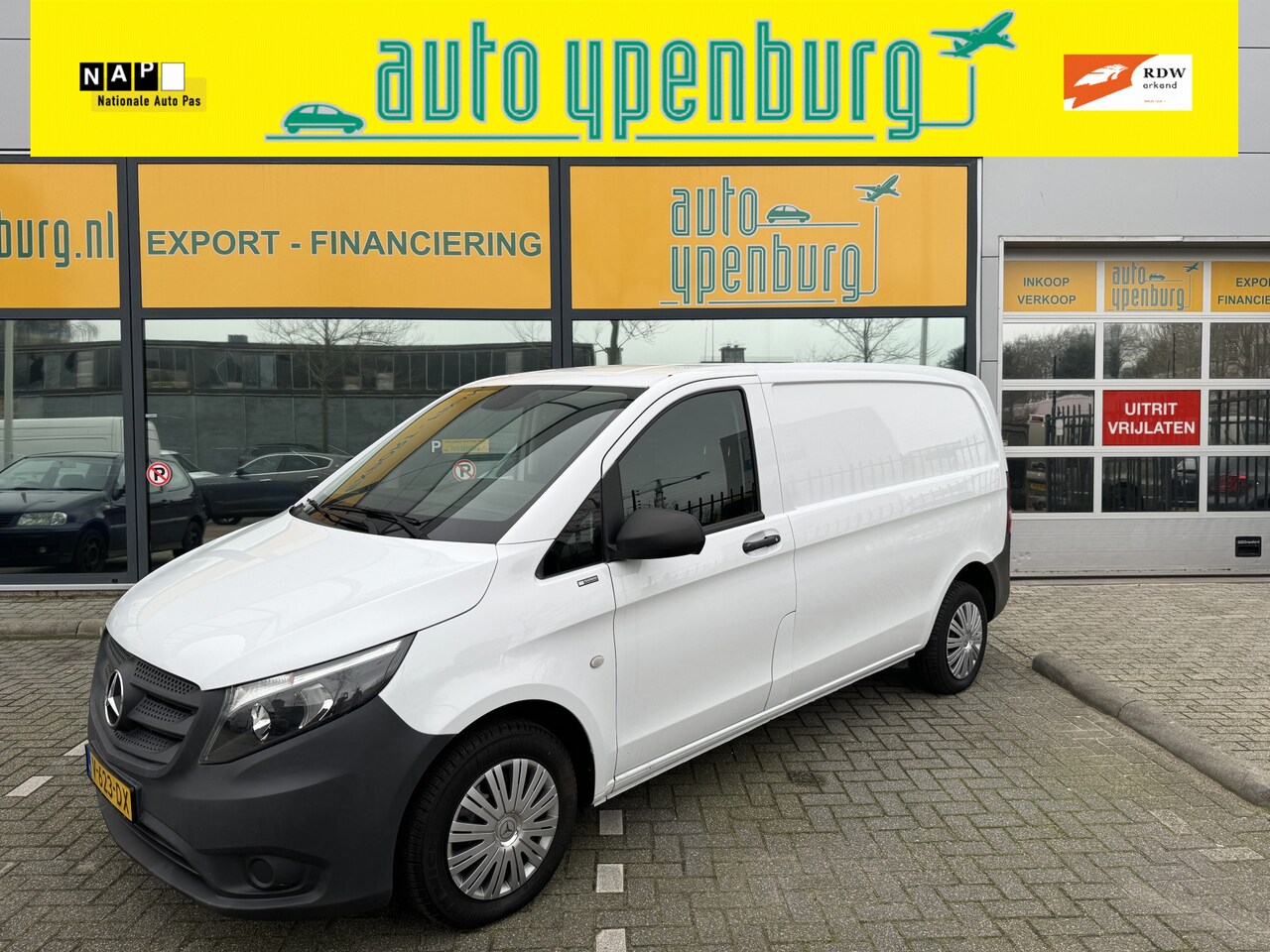 Mercedes-Benz Vito - 109 CDI Functional Lang * 154.650 Km * Airco * 3 Zits * Nw Staat * - AutoWereld.nl