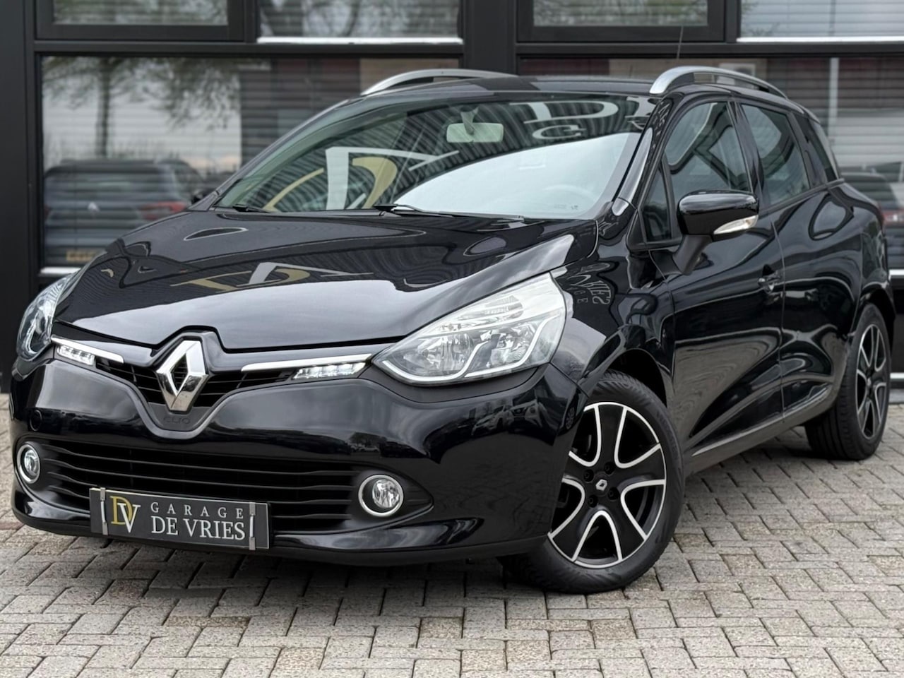 Renault Clio Estate - 0.9 TCe Dynamique Navi Cruise Orig NL NAP - AutoWereld.nl