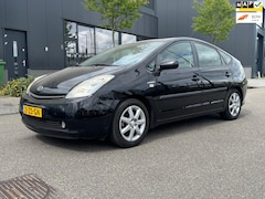 Toyota Prius - 1.5 VVT-i Business Edition NAVI/NAP