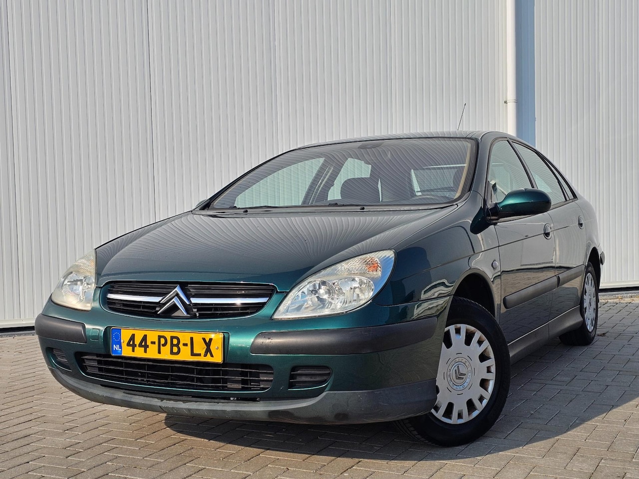 Citroën C5 - 2.0-16V AUTOMAAT bj 2004 Airco APK Ligne Prestige - AutoWereld.nl