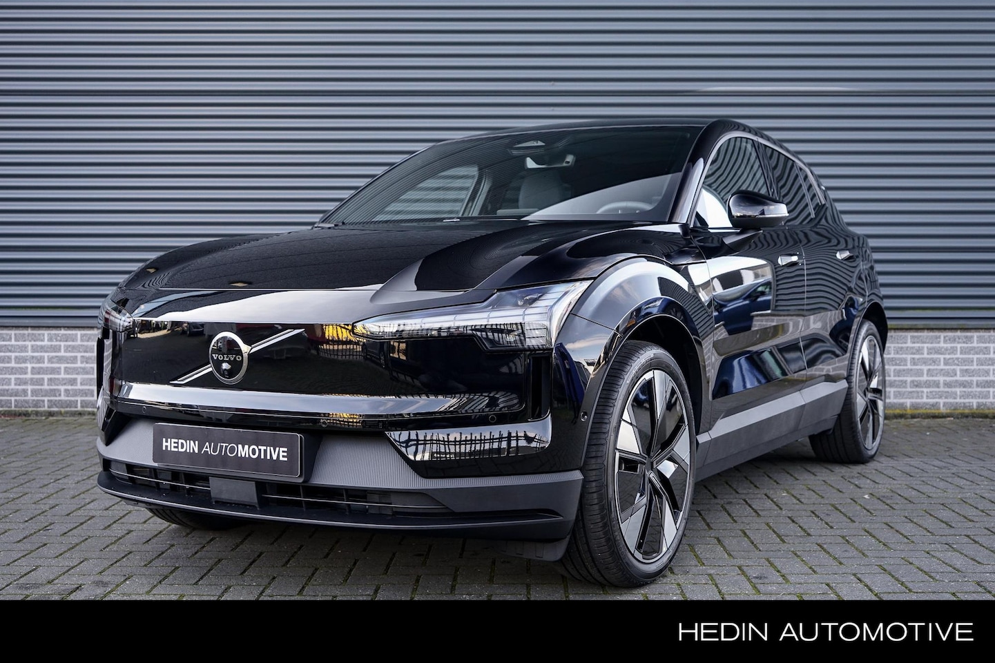 Volvo EX30 - Single Motor Extended Range Plus 69 kWh | 20-inch 5-Spaaks Aero - AutoWereld.nl