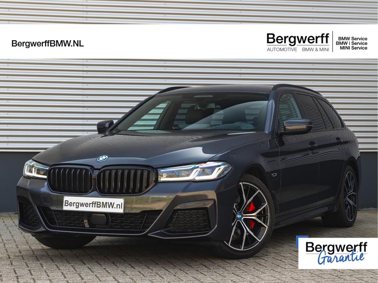 BMW 5-serie Touring - 530e M-Sport - Harman Kardon - Driving Ass Prof - 2x TV - Trekhaak - Head-Up - AutoWereld.nl
