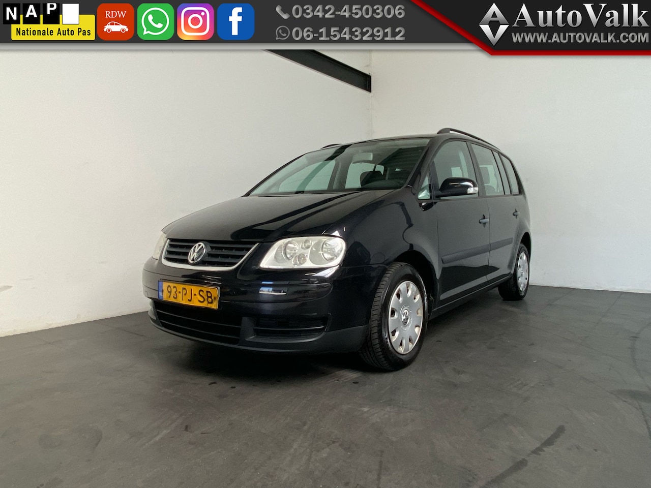 Volkswagen Touran - 1.6 Athene. Clima! - AutoWereld.nl