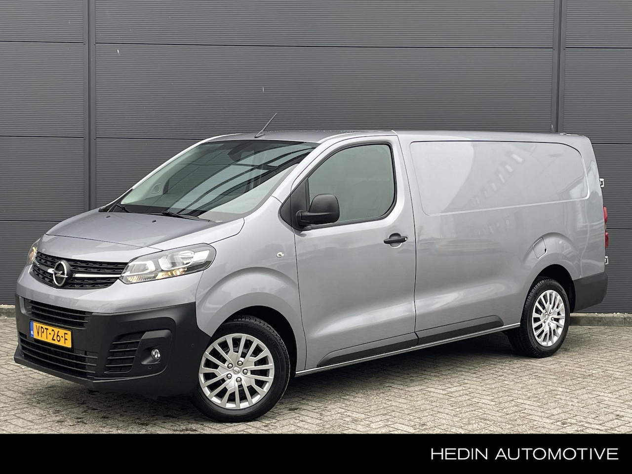 Opel Vivaro - 2.0 CDTI 145pk L3 | NAVIGATIE | TREKHAAK | AIRCO | BETIMMERING | LAADVLOER | PARKEERSENSOR - AutoWereld.nl