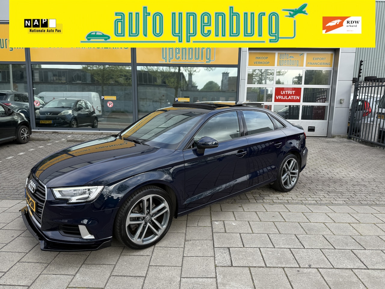 Audi A3 Limousine - 2.0 TFSI * 190 Pk * S-Line * 69.859 Km * Panoramadak * Leer * Navi * Xenon * Led * Climatr - AutoWereld.nl