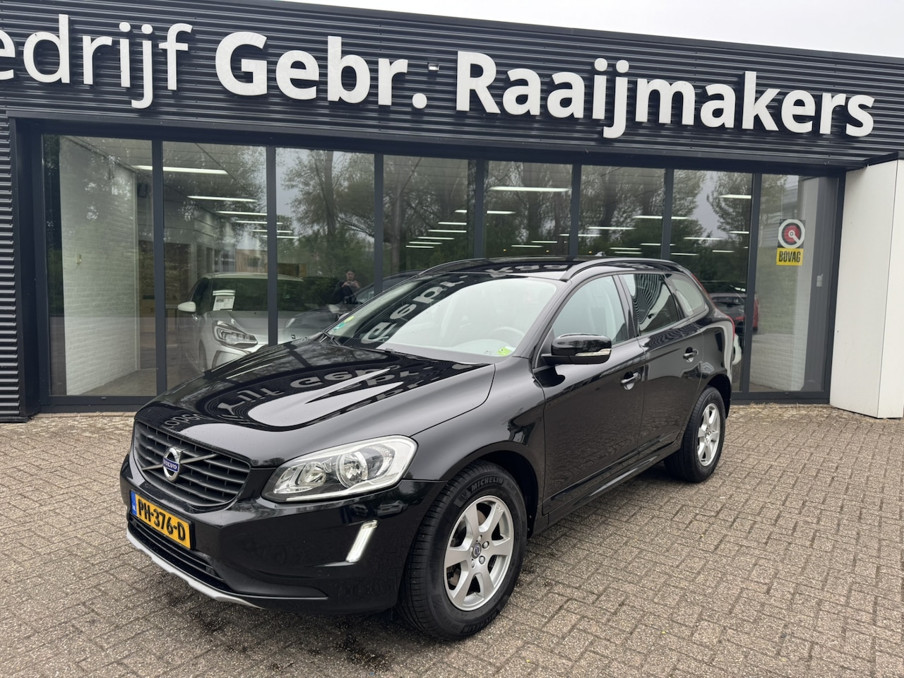 Volvo XC60 - 2.0 D3 150pk FWD *Navi*ECC*EXPORTPRIJS* - AutoWereld.nl