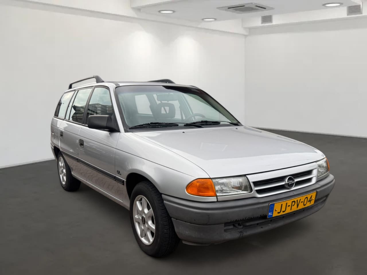 opel-astra-wagon-1-6i-gl-stuurbekrachtiging-apk.jpg