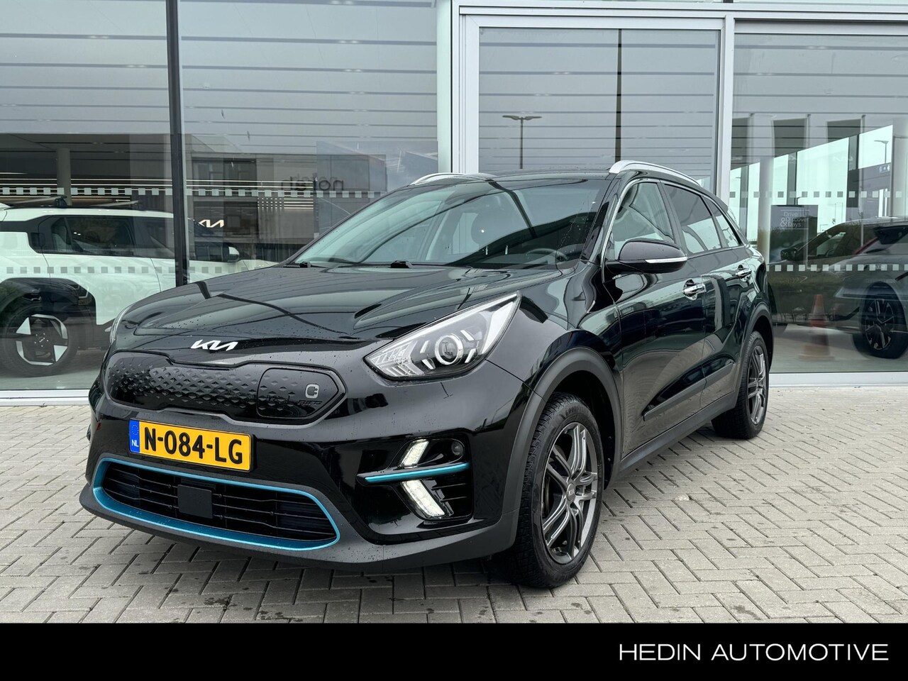 Kia Niro - Edition 64 kWh | PDC Achter + Camera | Navigatie | Stuurverw. | Stoel verw. | Privacy Glas - AutoWereld.nl