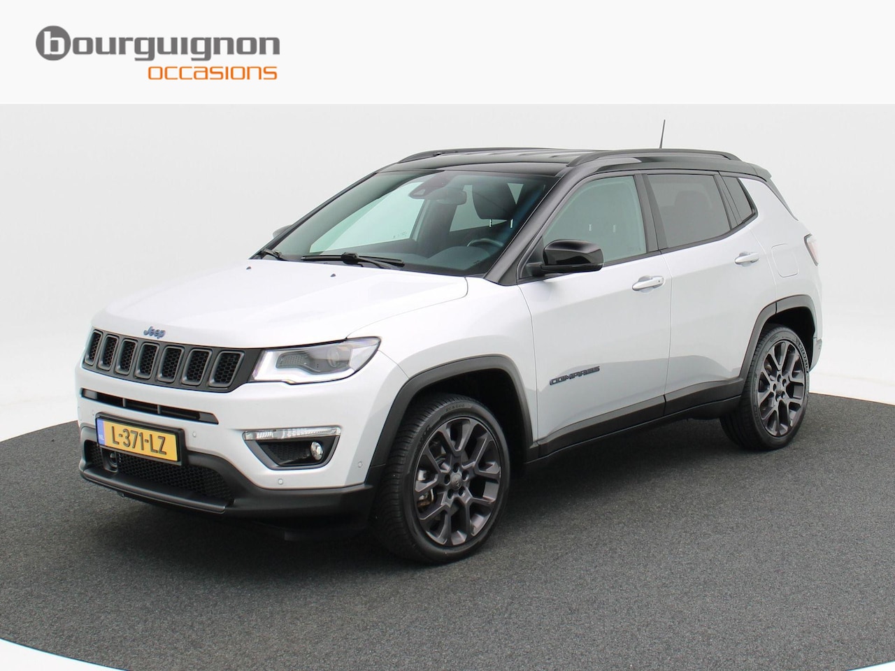 Jeep Compass - 4xe 240 Plug-in Hybrid Electric S | Navigatie | Climate Control | Alpine audio | Stoelverw - AutoWereld.nl
