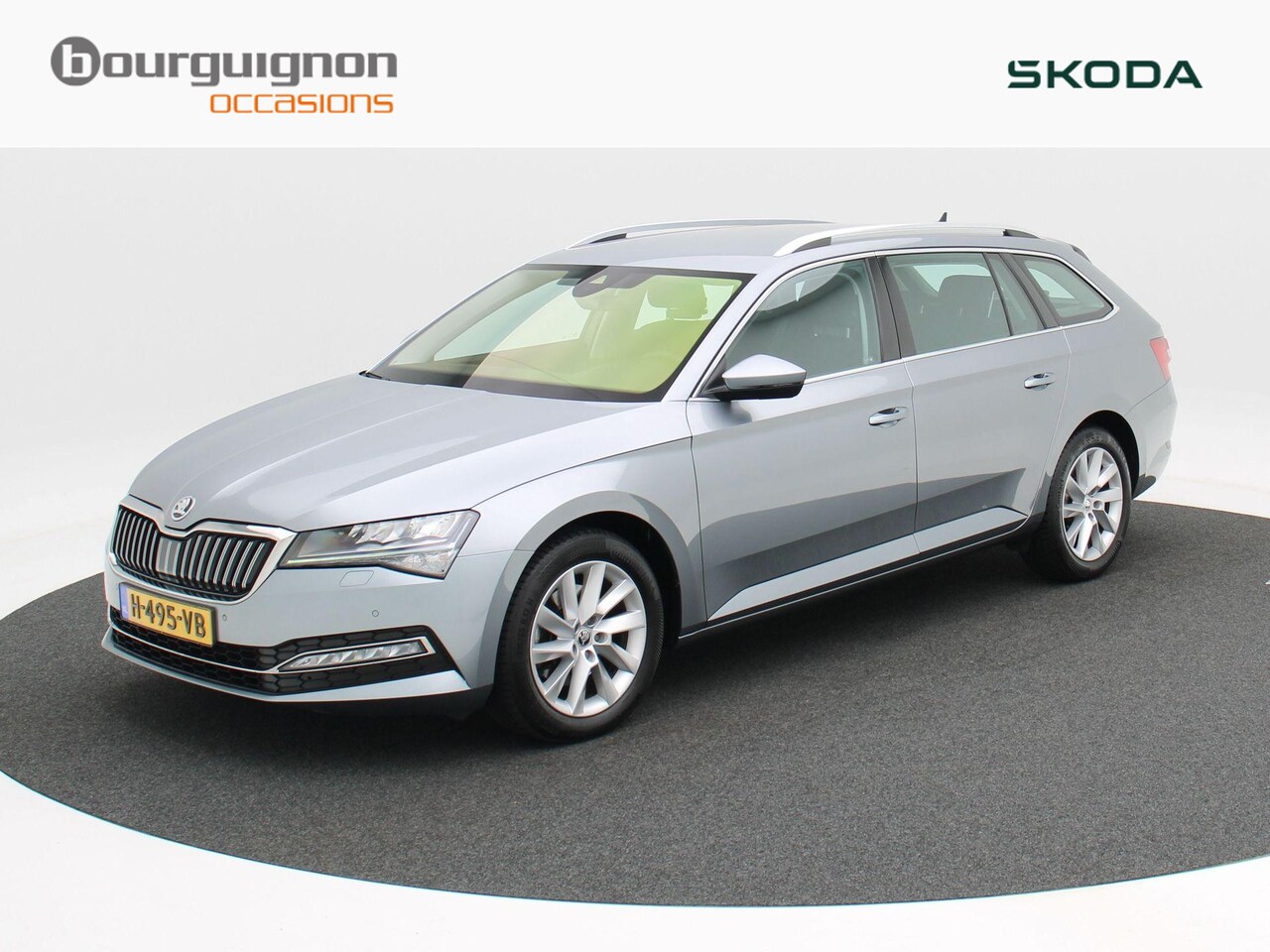Skoda Superb Combi - 1.5 TSi 150 Pk Automaat Business Edition | Navigatie | 17 Inch | Adaptive Cruise | Stoelve - AutoWereld.nl