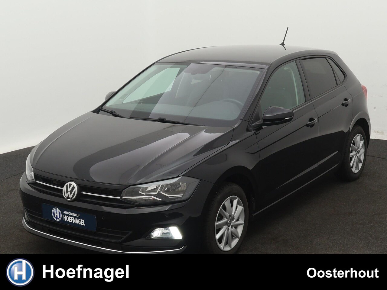 Volkswagen Polo - 1.0 TSI Highline Automaat | Camera | Parkeersensoren | Apple CarPlay | Adaptive Cruise Con - AutoWereld.nl