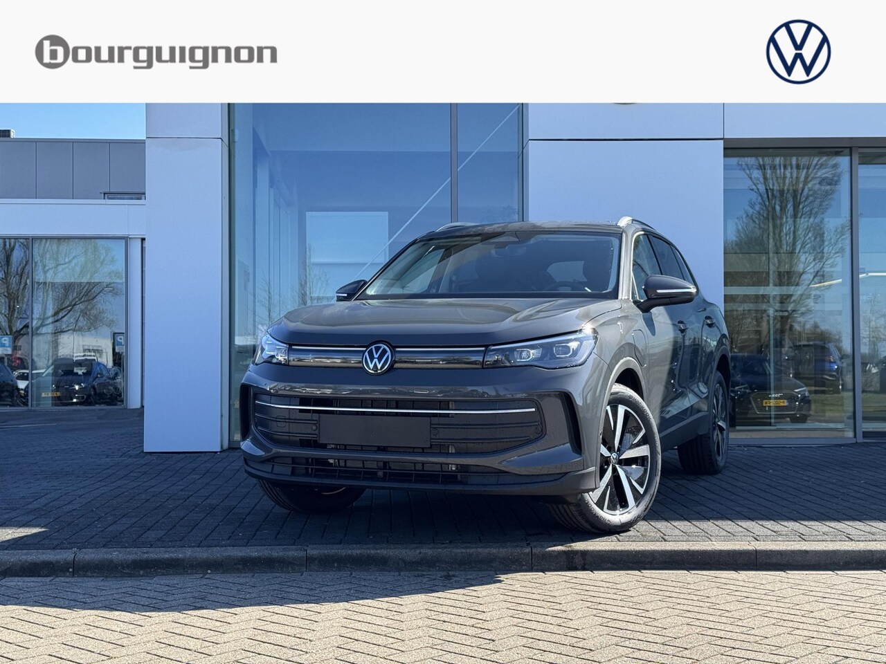 Volkswagen Tiguan - Life Edition 1.5 eHybrid 150 kW / 204 pk SUV 6 ver | Camera | Adaptive Cruise | Elektrisch - AutoWereld.nl