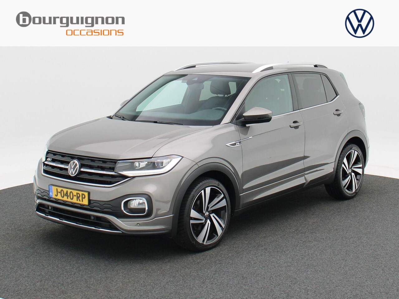 Volkswagen T-Cross - 1.5 TSi 150 Pk Automaat R-Line | Full LED | Navigatie | Camera | 18 Inch | Privacy Glass | - AutoWereld.nl