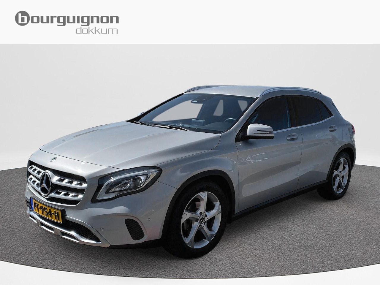Mercedes-Benz GLA-Klasse - 180 | Automaat | Navi | Clima | A-Camera | Trekhaak | Elec. A-Klep | - AutoWereld.nl