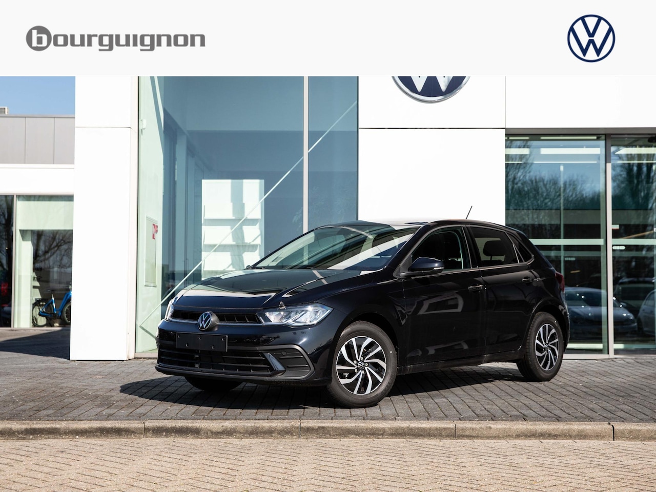 Volkswagen Polo - Life Edition 1.0 70 kW / 95 pk TSI Hatchback 5 ver sn. Hand | Camera | App Connect | Trave - AutoWereld.nl
