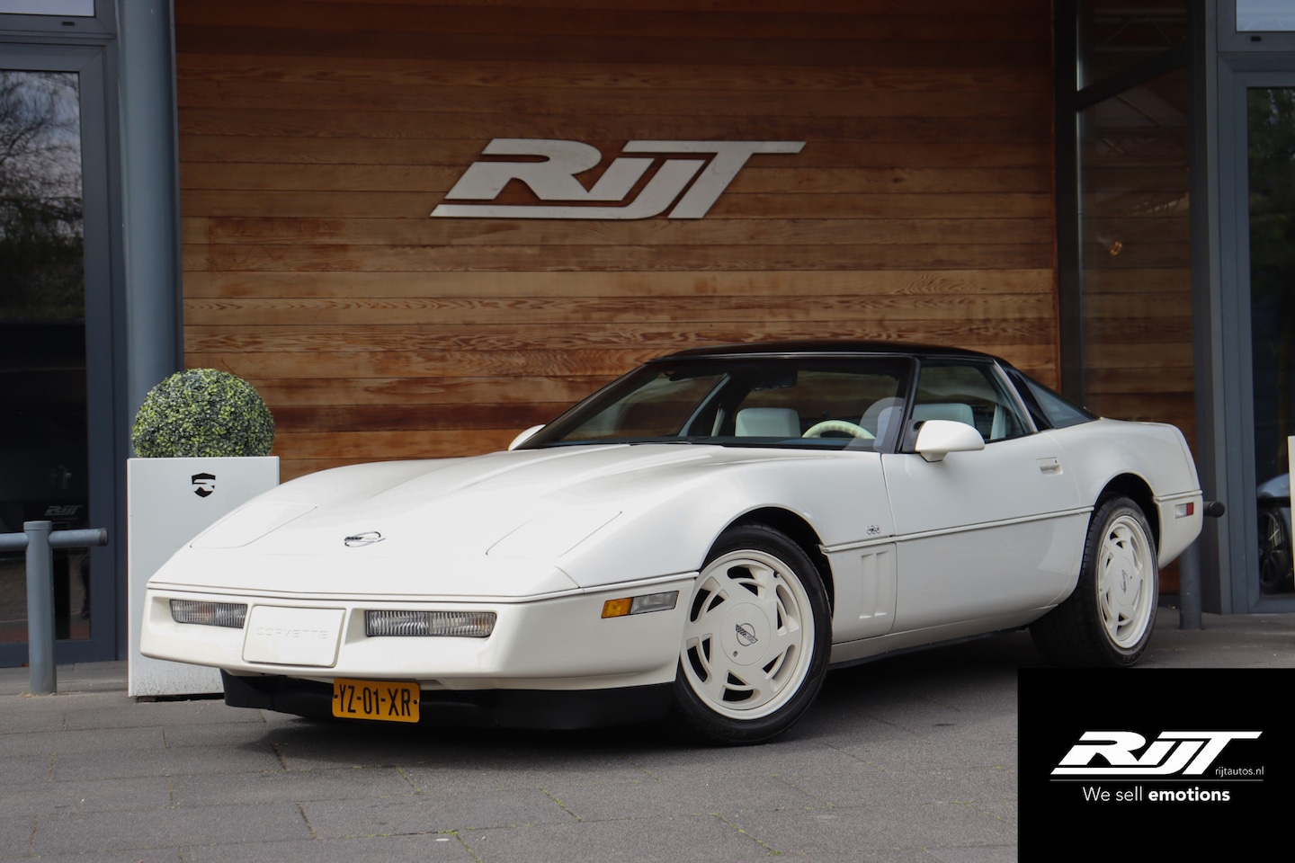 Corvette C4 - 5.7 V8 Coupé TPi Z01 35th Anniversary Edition nr. 1988/2050 - AutoWereld.nl