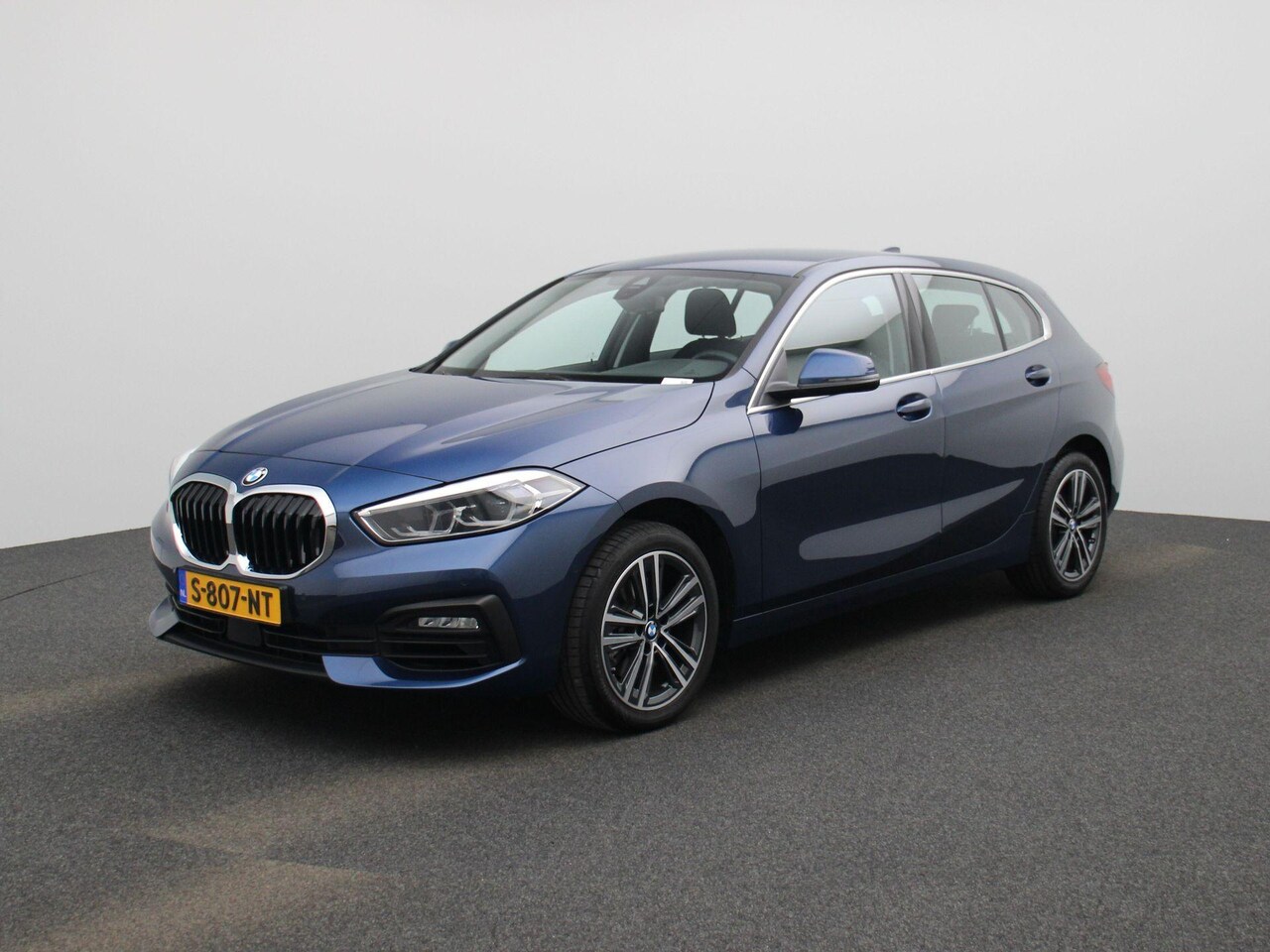 BMW 1-serie - 116i Introduction Edition AUTOMAAT | NAVIGATIE | VIRTUAL COCKPIT | CLIMATE CONTROL | CRUIS - AutoWereld.nl