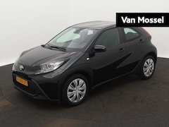 Toyota Aygo X - 1.0 VVT-i MT Play | 72pk | Camera | Cruise Control | Airco | Hoge instap | Slechts 45.000k